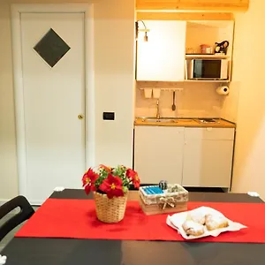 La Maison De Marie , Napoli Italia